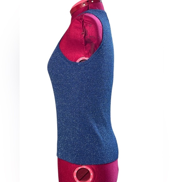 Vintage cobalt blue Sleeveless form fitting rib Knit Top - Picture 3 of 6